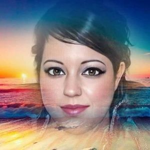 Meet your Posher, Caroline